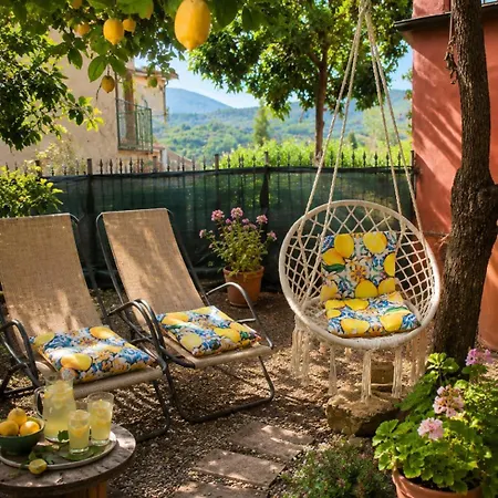 Limonaia بيت للعطل